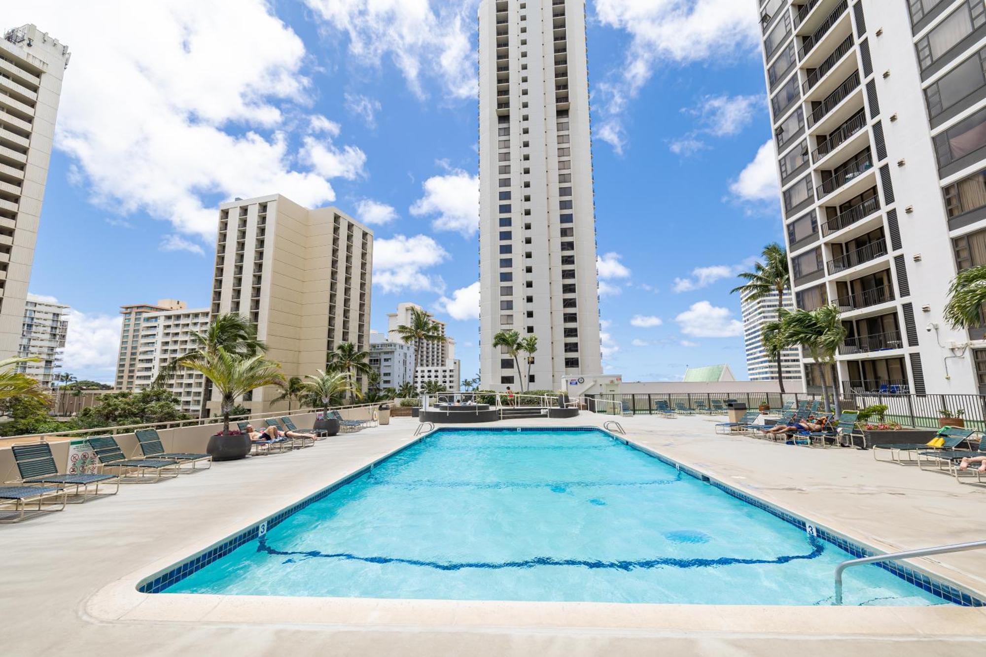 Great Ocean View Condo, Near Beach With Free Parking! Гонолулу Екстер'єр фото
